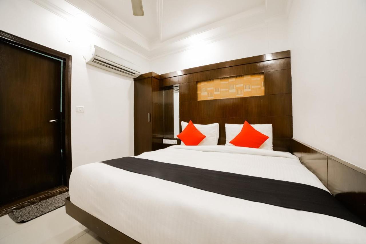 Capital O 6408 Hotel Delhi Heart New Delhi Ngoại thất bức ảnh