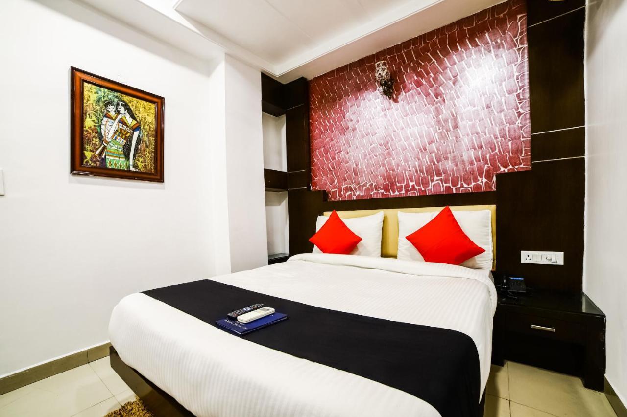 Capital O 6408 Hotel Delhi Heart New Delhi Ngoại thất bức ảnh